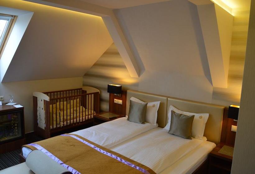 Номер Стандарт, Grand Hotel Glorius Makó