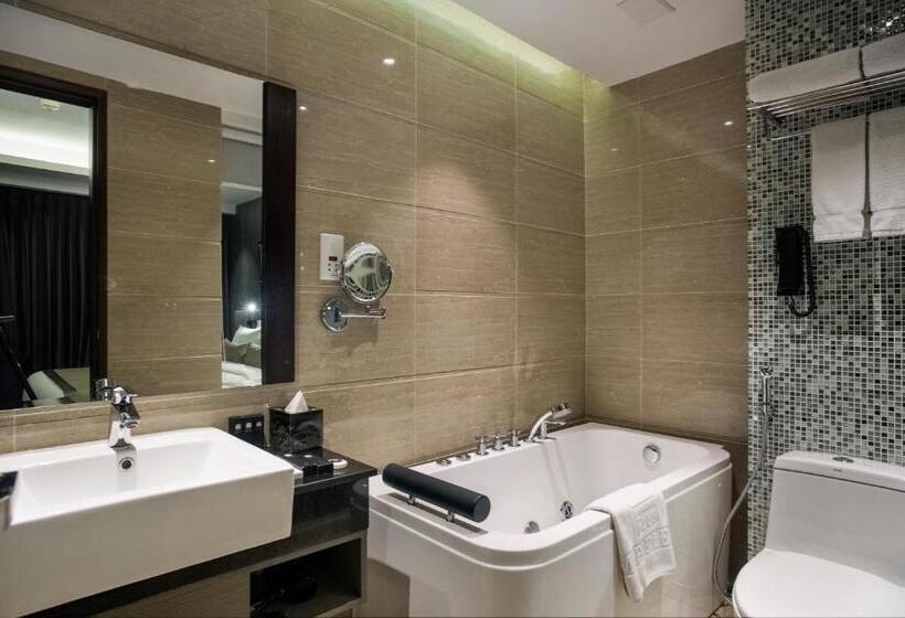 سوییت اجرایی, Best Western Plus Maple Leaf