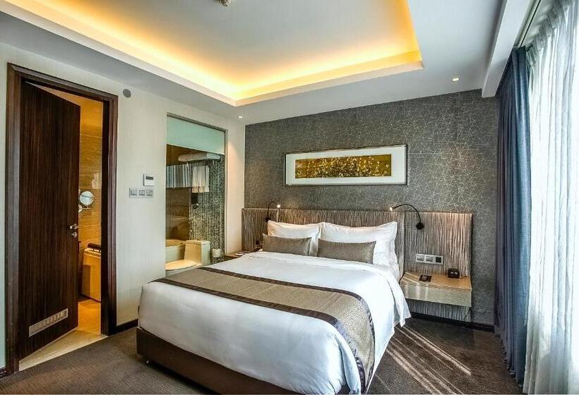 سوییت خانوادگی, Best Western Plus Maple Leaf