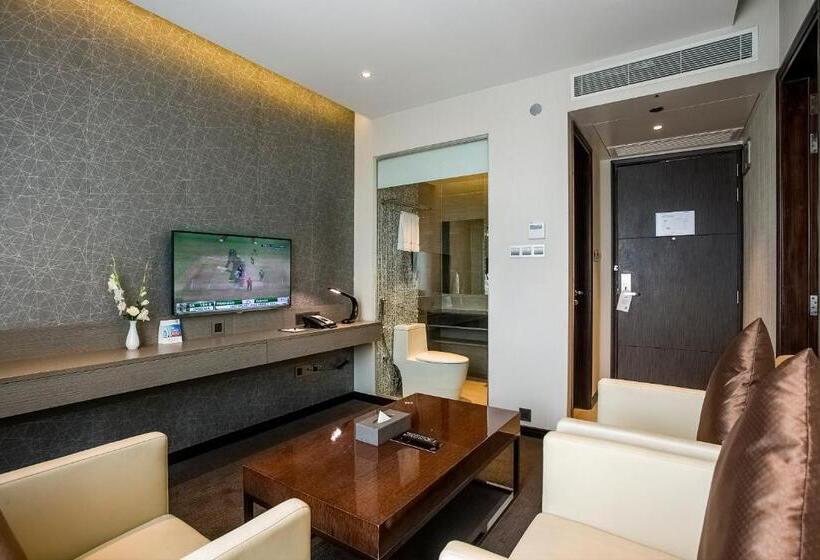 سوییت خانوادگی, Best Western Plus Maple Leaf