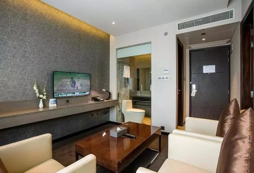 سوییت خانوادگی, Best Western Plus Maple Leaf