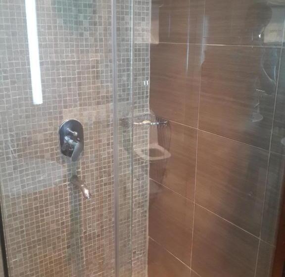 اتاق سوپریور, Boma Inn Eldoret