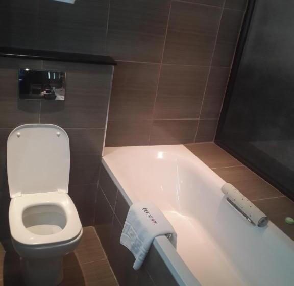 اتاق لوکس, Boma Inn Eldoret