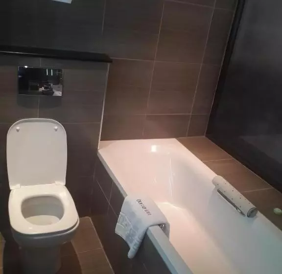 اتاق لوکس, Boma Inn Eldoret