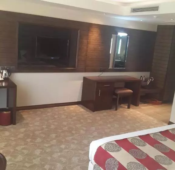سوییت اجرایی, Boma Inn Eldoret
