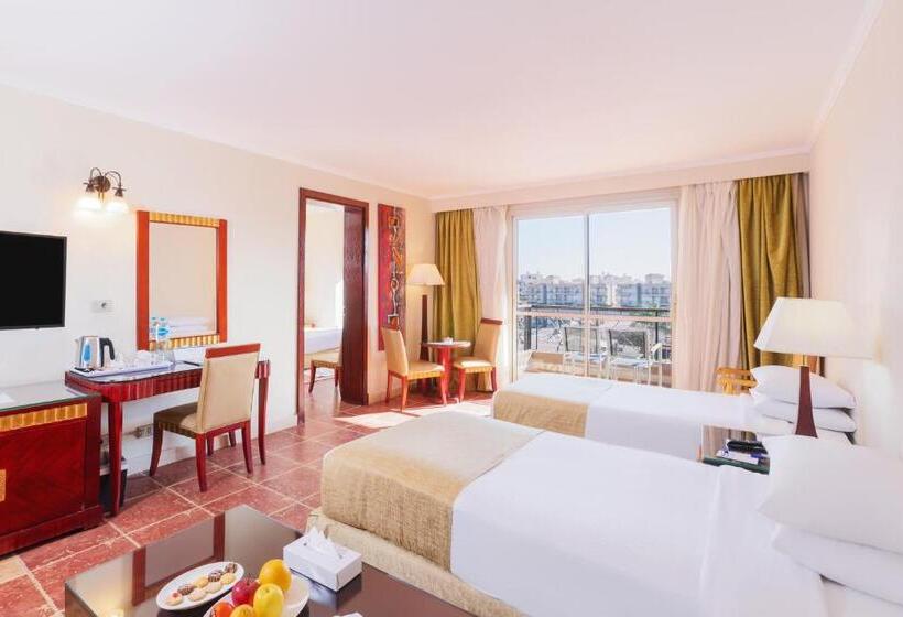 اتاق خانوادگی, Coral Sea Beach And Aqua Park