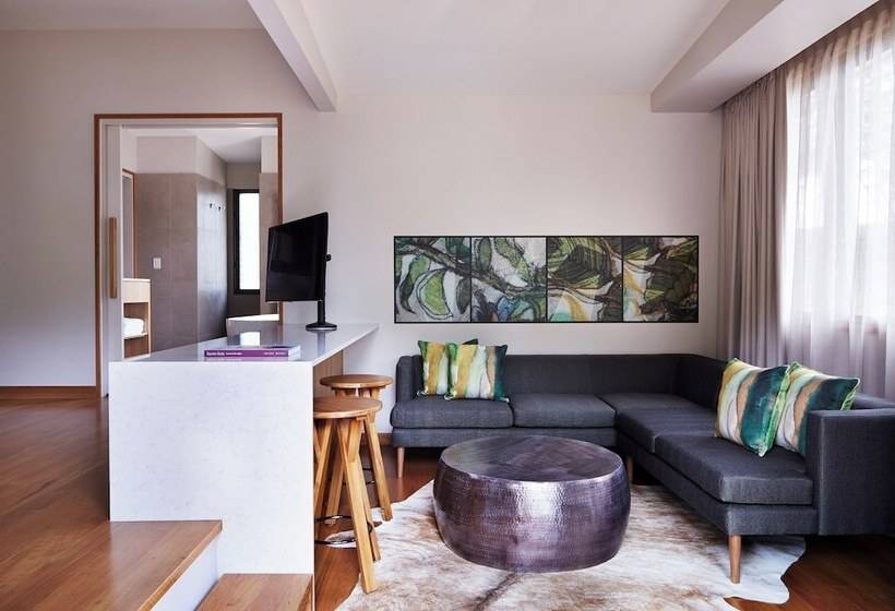 ویلای 1 خوابه, Elements Of Byron