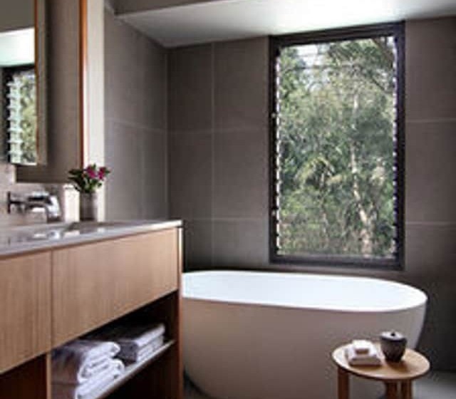 ویلای 1 خوابه, Elements Of Byron