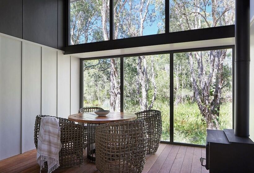 ویلای لوکس 1 خوابه, Elements Of Byron