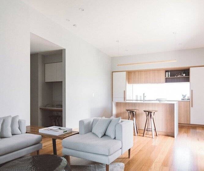 ویلای لوکس 1 خوابه, Elements Of Byron