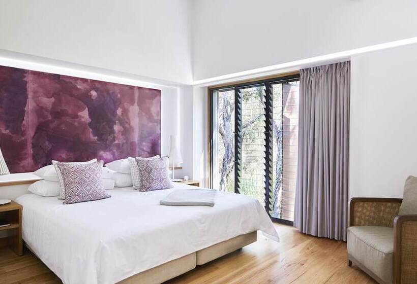 ویلای لوکس 1 خوابه, Elements Of Byron