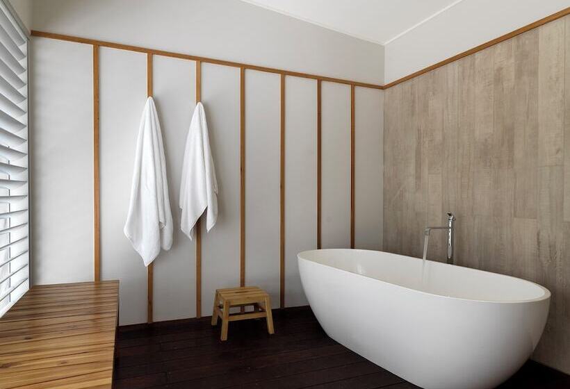 ویلا دلوکس 2 خوابه, Elements Of Byron