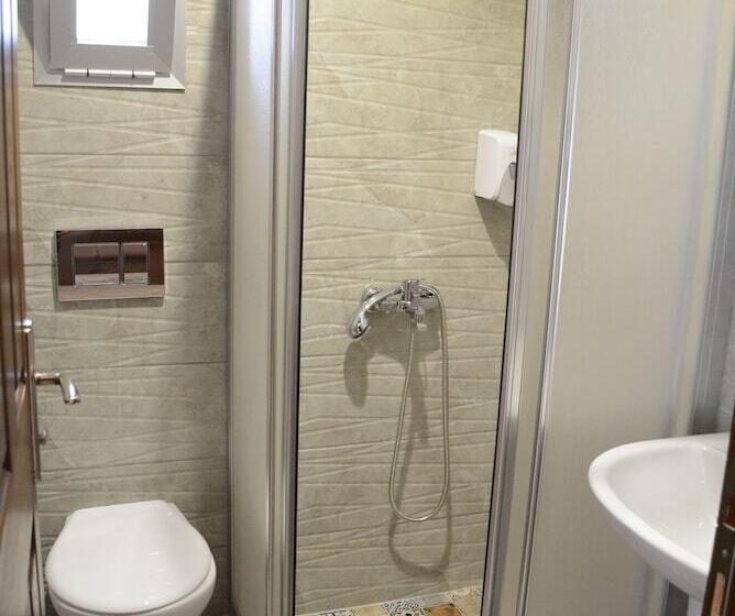 غرفة قياسية, Gumbet