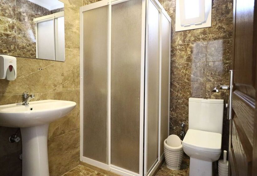 غرفة ديلوكس مطلّة علي البحر, Gumbet