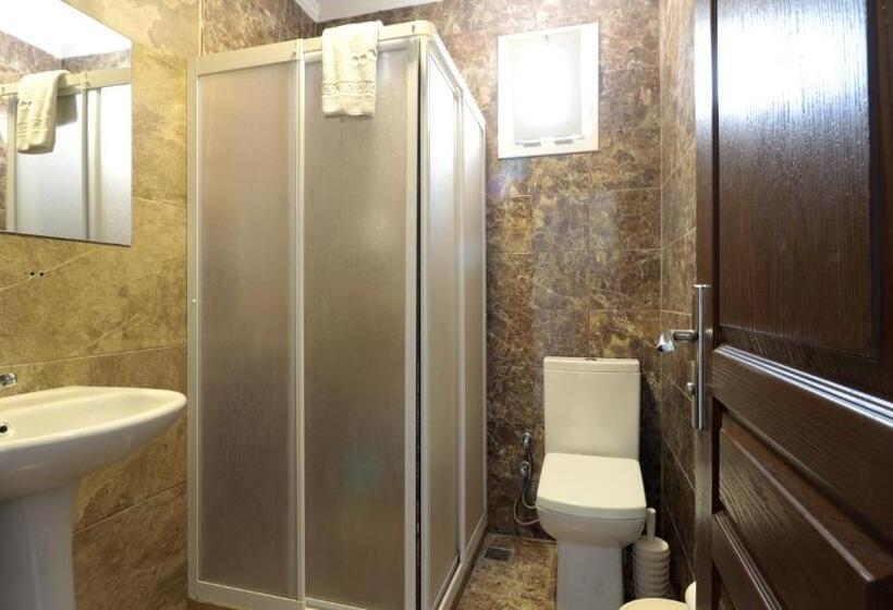 غرفة ديلوكس مطلّة علي البحر, Gumbet