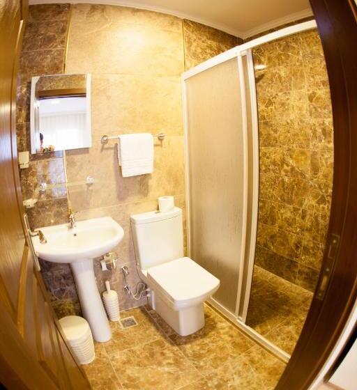 غرفة ديلوكس مطلّة علي البحر, Gumbet