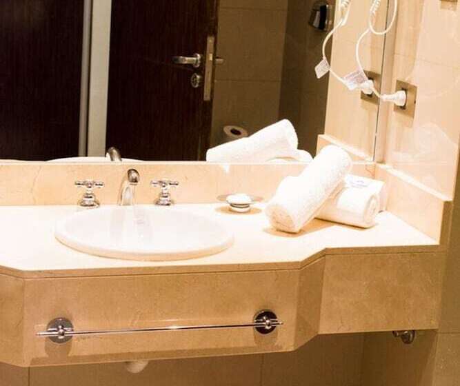 스탠다드 룸 더블 침대 2개, Howard Johnson Neuquen