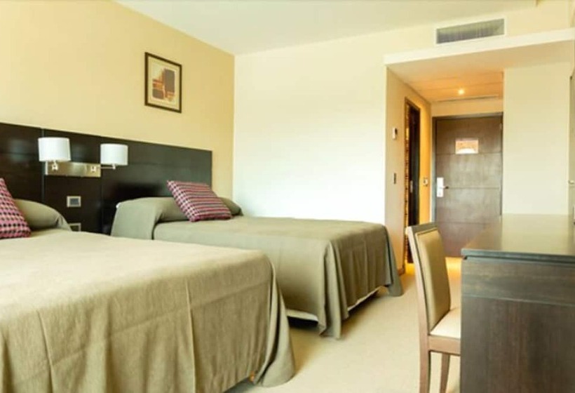 스탠다드 룸 더블 침대 2개, Howard Johnson Neuquen