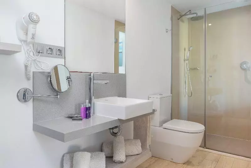 Deluxe Zimmer mit Meerblick, Llaut Boutique