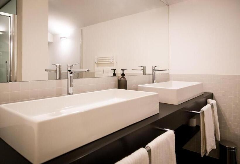 סוויטה משפחתית, Mirtillo Rosso Family