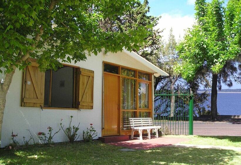 بانگلوی استاندارد, Paradise Complejo Turistico