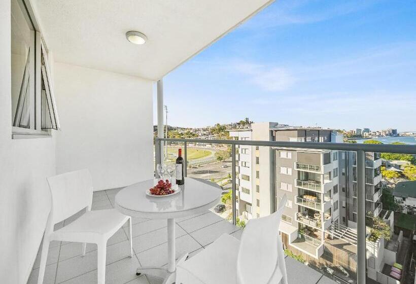 バルコニー付き1ベッドルームアパートメント, Quest Breakfast Creek