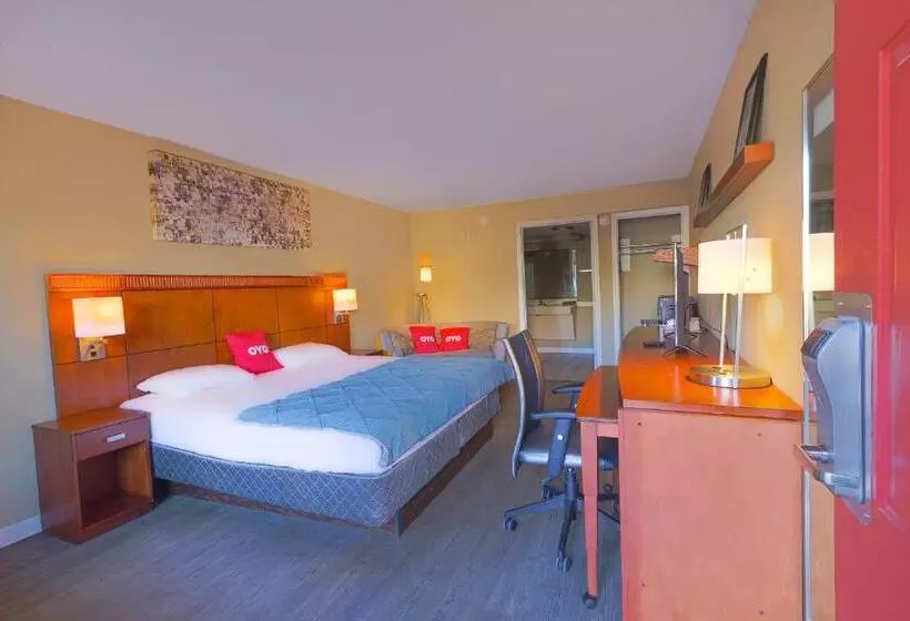 キングサイズベッドのスタンダードルーム, OYO Hotel Brownsville TN I-40