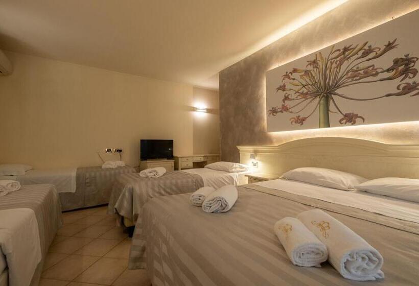 غرفة عائلية, San Lorenzo