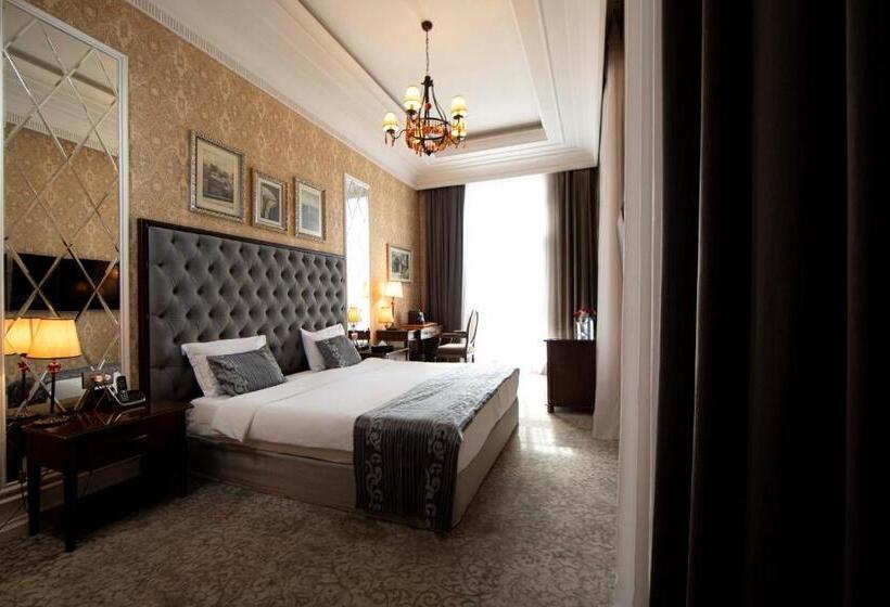 带阳台的豪华间, Sapphire City