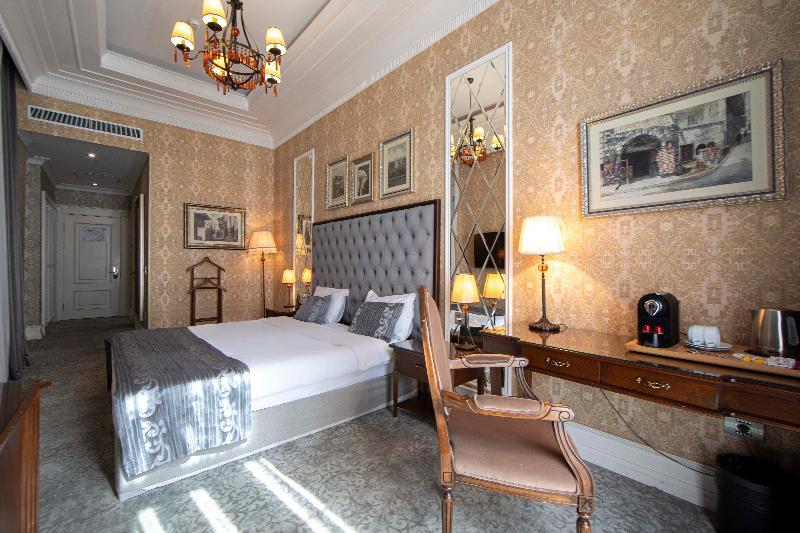 豪华房间, Sapphire City