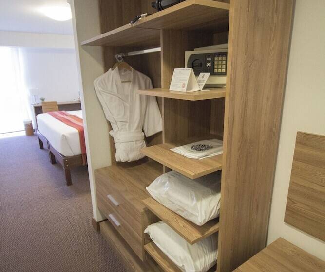 Superior-Zimmer, Tierra Viva Miraflores Larco