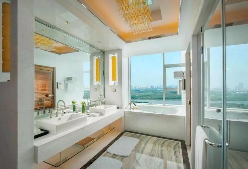 اتاق اجرایی با تخت بزرگ, Jw Marriott Hotel Harbin River North