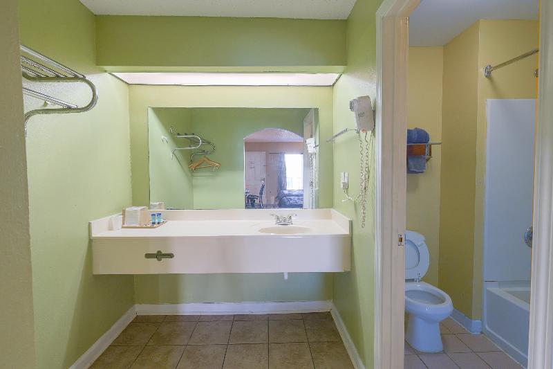 חדר סטנדרט עם מיטת קינג, OYO Hotel Brownsville TN I-40