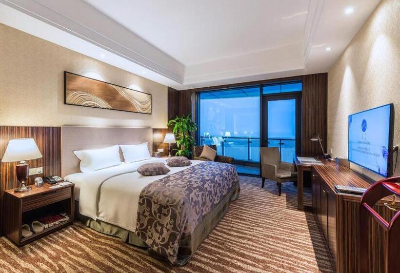 小型套房带海景, Grand Mercure Qingdao Airlines