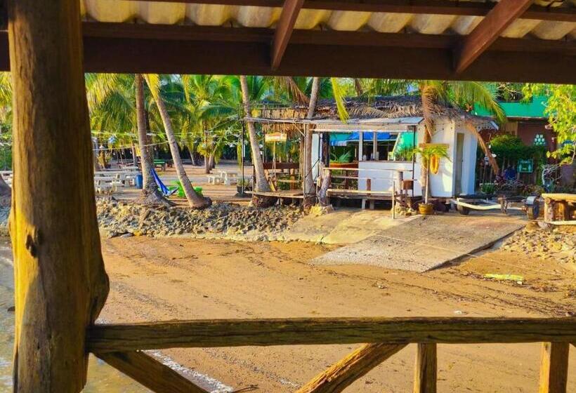 غرفة عائلية ذات إطلالة جانبية على البحر, Banmae Resort Kohchang