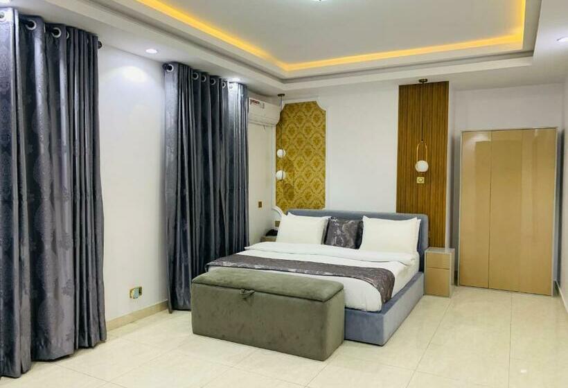 سوییت لوکس, De Fivez