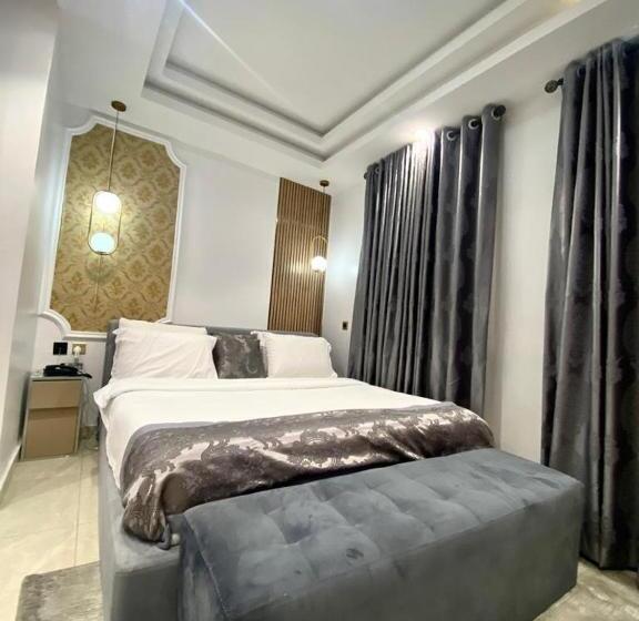 اتاق لوکس با تخت بزرگ, De Fivez