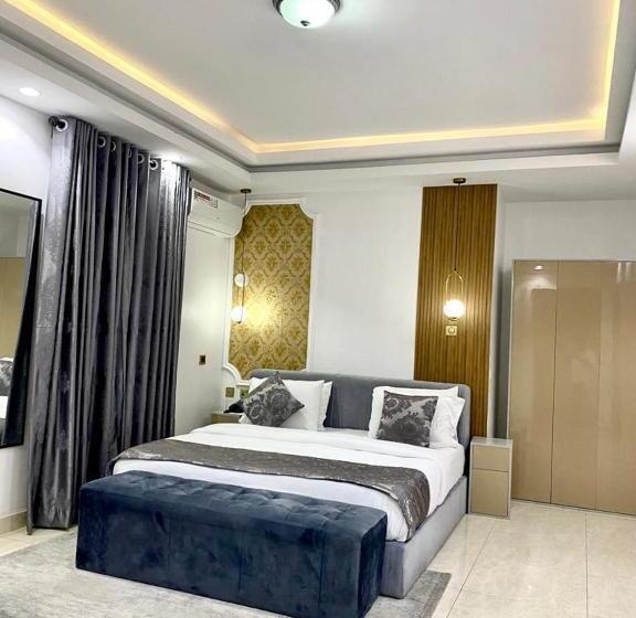 سوییت لوکس, De Fivez