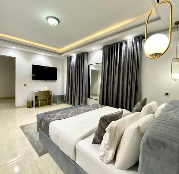 سوییت لوکس, De Fivez