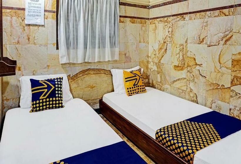 חדר בסיסי, Spot On 92332 Griyo Werdiningsih