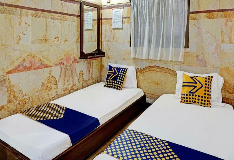 חדר בסיסי, Spot On 92332 Griyo Werdiningsih