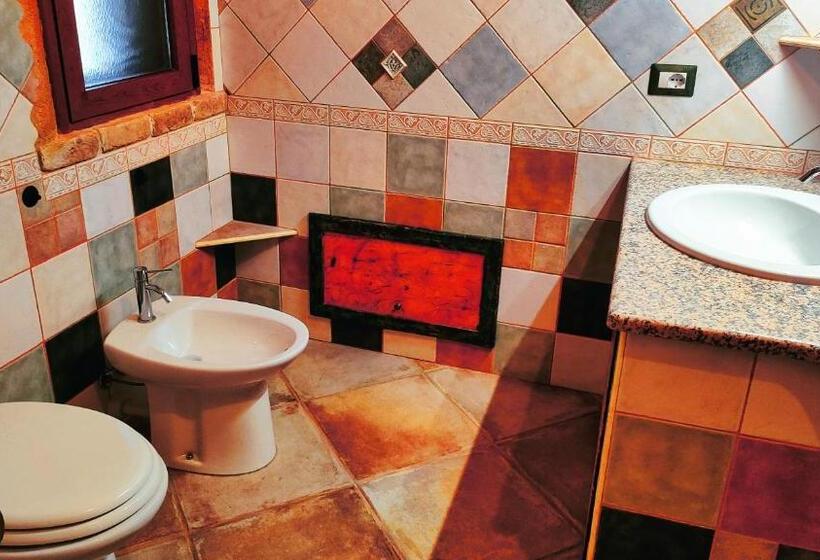 Standard room with outdoor bath, Casa Gaudi   House & Rooms