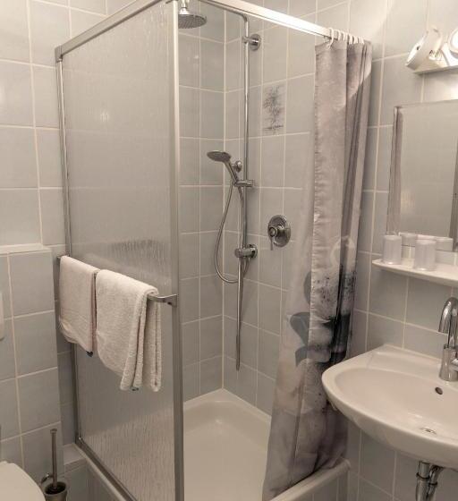 标准间, Weinhaus Henerichs