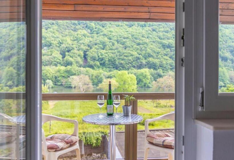 Номер Стандарт с Балконом, Weinhaus Henerichs