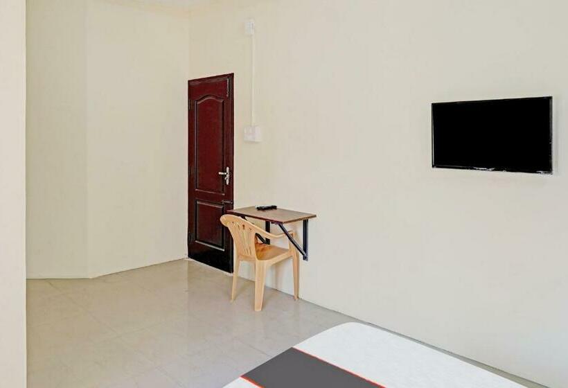 デラックストリプルルーム, Collection O Orchid Residency Medavakkam