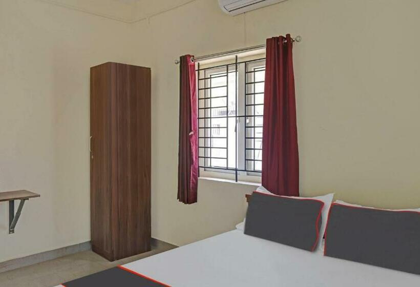 デラックストリプルルーム, Collection O Orchid Residency Medavakkam