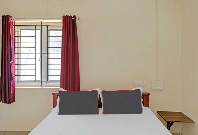 デラックストリプルルーム, Collection O Orchid Residency Medavakkam