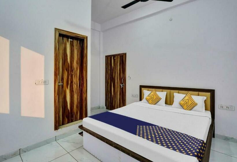 חדר קלאסי לשלושה, Spot On Sardarji Hotel And Restaurant Doraha Bazpur