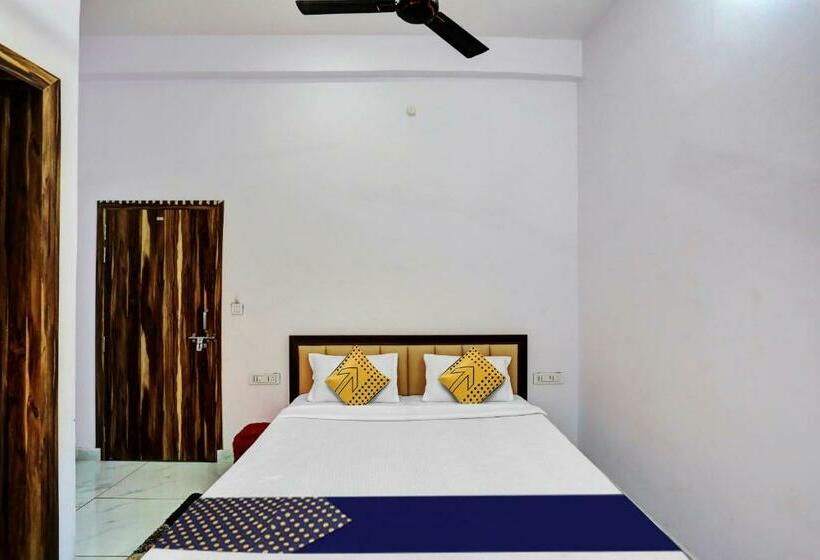 חדר קלאסי לשלושה, Spot On Sardarji Hotel And Restaurant Doraha Bazpur