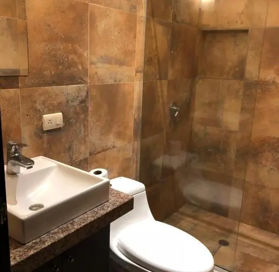 スタンダードルーム, Kiwi Montañita Hostal